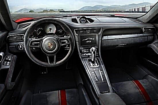 Porsche 911 GT3 - 