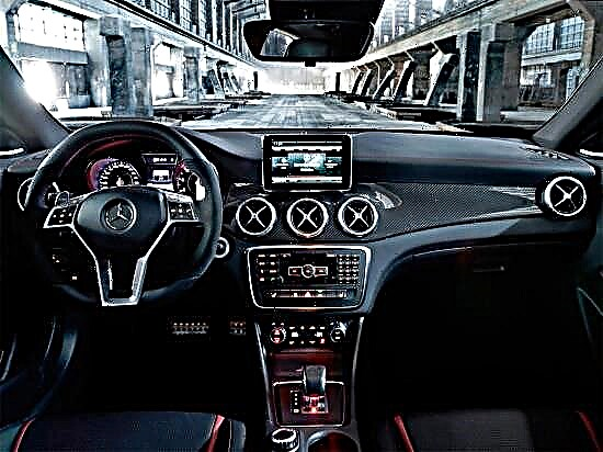 Sedán deportivo Mercedes-Benz CLA 45 AMG