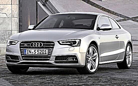 Sports coupe Audi S5