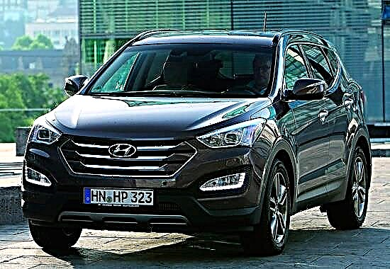 Hyundai Santa Fe 3 - 