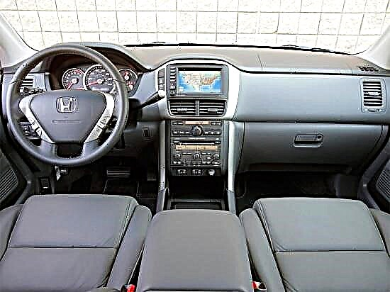 Honda Pilot generasi pertama
