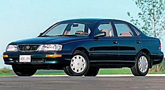 The first incarnation of the Toyota Avalon