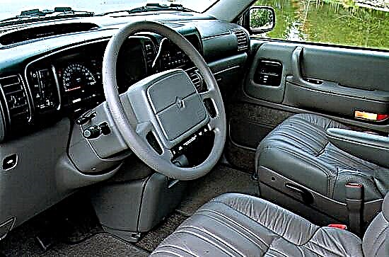 Chrysler Voyager de segunda generación