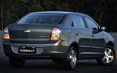 Que choisir : Renault Logan et Chevrolet Cobalt